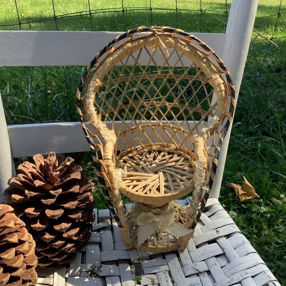 Vintage Wicker Chair Planter - Picture 1 of 9